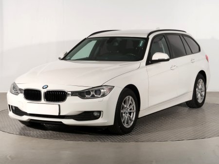 BMW Řada 3, 2013 - pohled č. 3