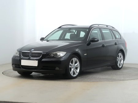 BMW Řada 3, 2006 - pohled č. 3