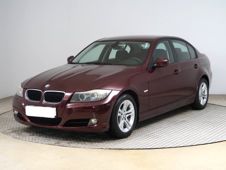 BMW Řada 3, 2008 - pohled č. 3