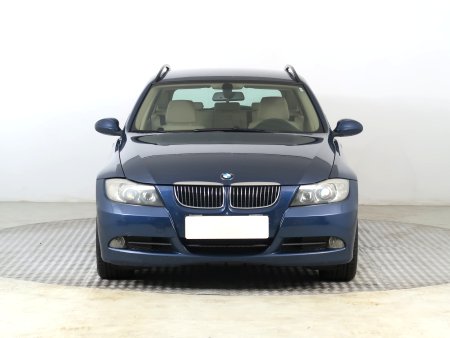BMW Řada 3, 2006 - pohled č. 2