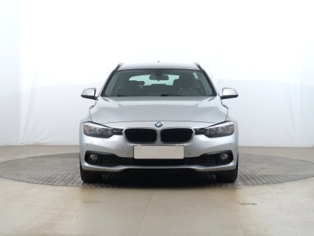 BMW Řada 3, 2016 - pohled č. 2