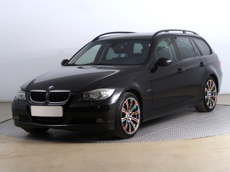 BMW Řada 3, 2008 - pohled č. 3