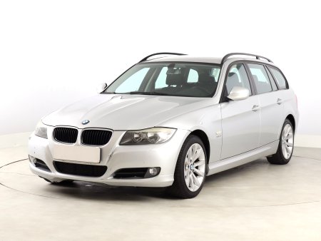 BMW Řada 3, 2009 - pohled č. 3