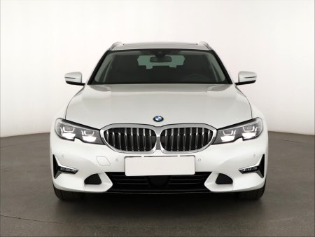 BMW Řada 3, 2022 - pohled č. 2