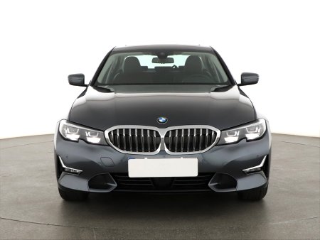 BMW Řada 3, 2021 - pohled č. 2