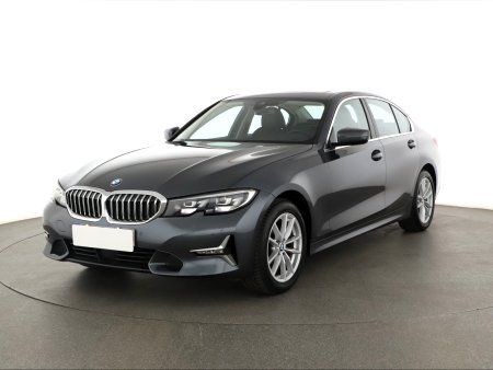 BMW Řada 3, 2021 - pohled č. 3