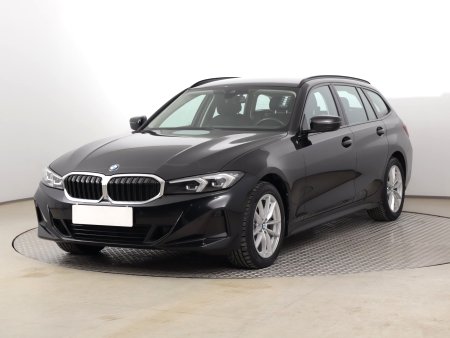 BMW Řada 3, 2022 - pohled č. 3