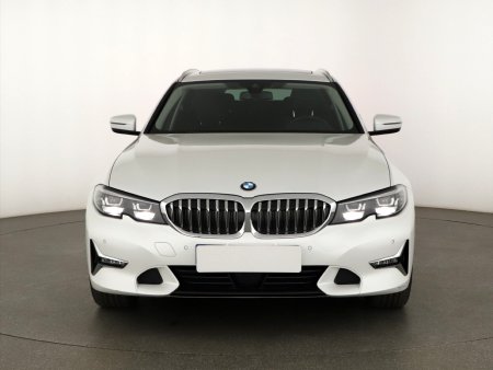 BMW Řada 3, 2022 - pohled č. 2