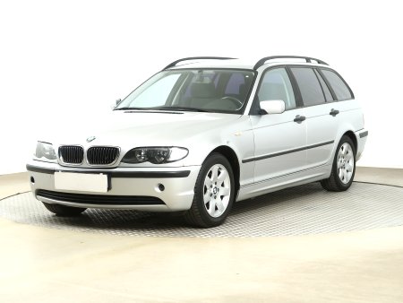 BMW Řada 3, 2002 - pohled č. 3