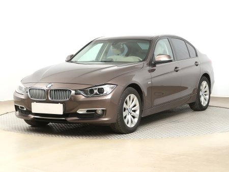 BMW Řada 3, 2013 - pohled č. 3