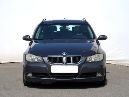 BMW Řada 3, 2007 - pohled č. 2