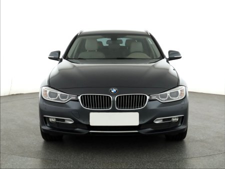 BMW Řada 3, 2013 - pohled č. 2