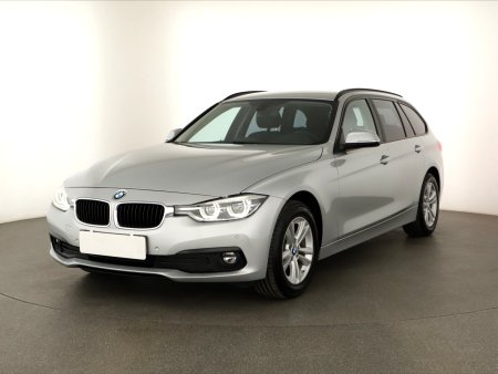 BMW Řada 3, 2019 - pohled č. 3