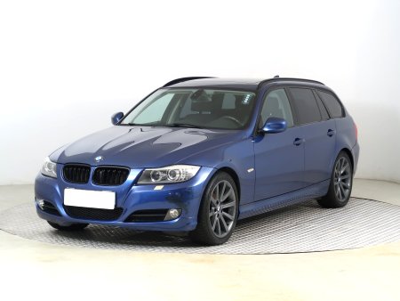 BMW Řada 3, 2010 - pohled č. 3