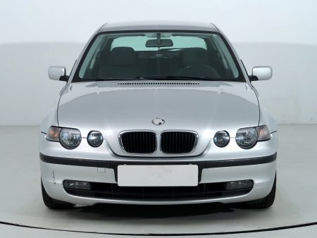 BMW Řada 3, 2002 - pohled č. 2