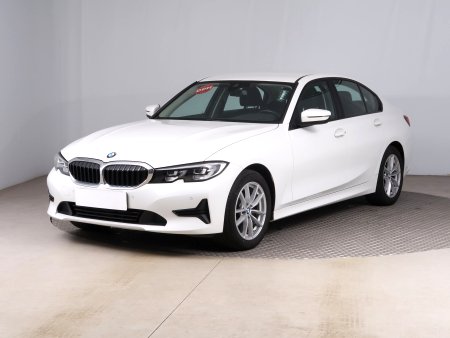 BMW Řada 3, 2022 - pohled č. 3