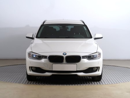 BMW Řada 3, 2013 - pohled č. 2