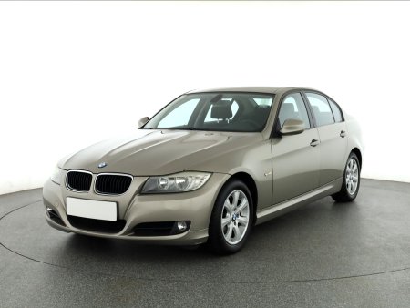 BMW Řada 3, 2008 - pohled č. 3