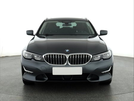 BMW Řada 3, 2019 - pohled č. 2