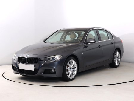 BMW Řada 3, 2012 - pohled č. 3