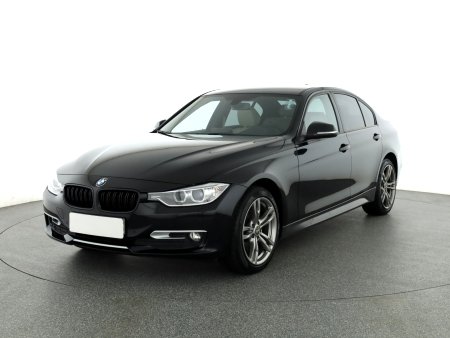 BMW Řada 3, 2013 - pohled č. 3