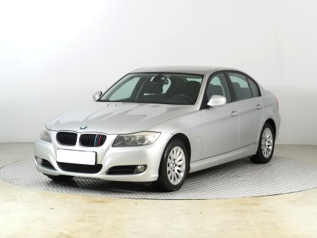 BMW Řada 3, 2008 - pohled č. 3