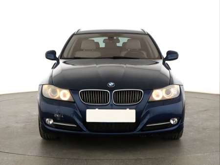 BMW Řada 3, 2012 - pohled č. 2