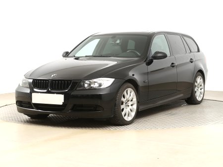 BMW Řada 3, 2006 - pohled č. 3