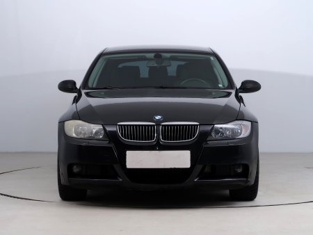 BMW Řada 3, 2009 - pohled č. 2