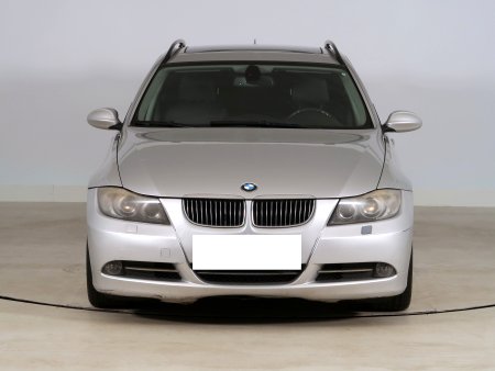 BMW Řada 3, 2006 - pohled č. 2