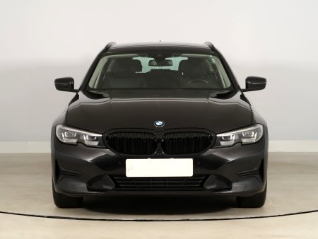 BMW Řada 3, 2021 - pohled č. 2