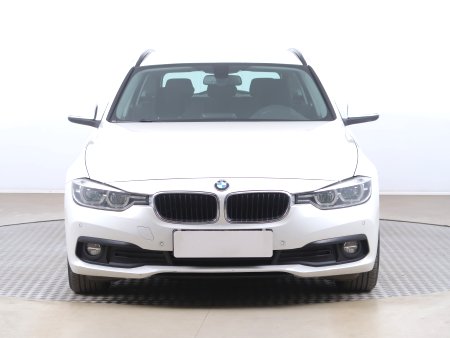 BMW Řada 3, 2017 - pohled č. 2