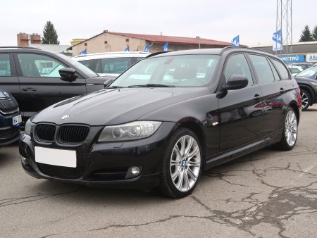 BMW Řada 3, 2011 - pohled č. 3