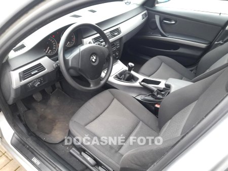 BMW Řada 3, 2005 - pohled č. 3