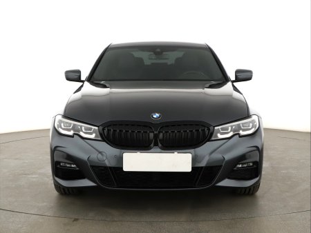 BMW Řada 3, 2021 - pohled č. 2