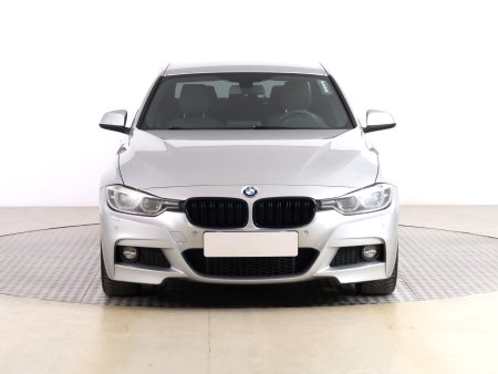 BMW Řada 3, 2018 - pohled č. 2