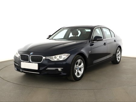 BMW Řada 3, 2012 - pohled č. 3