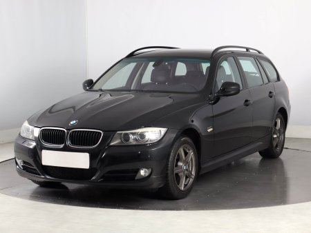 BMW Řada 3, 2009 - pohled č. 3
