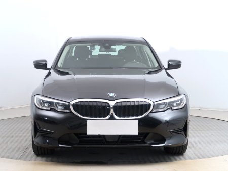 BMW Řada 3, 2019 - pohled č. 2