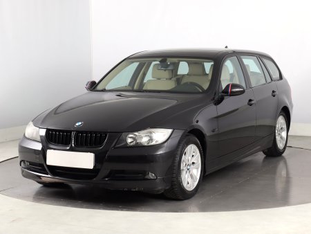 BMW Řada 3, 2007 - pohled č. 3