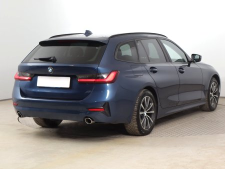 BMW Řada 3, 2021 - pohled č. 3