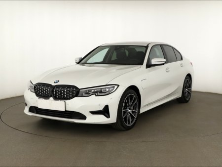 BMW Řada 3, 2019 - pohled č. 3