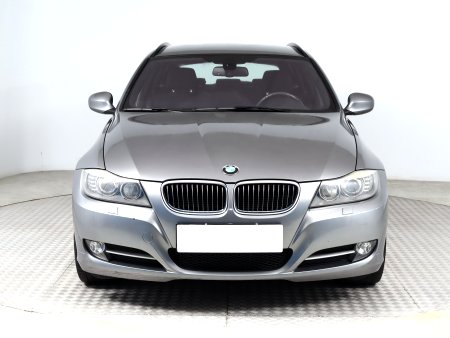 BMW Řada 3, 2010 - pohled č. 2