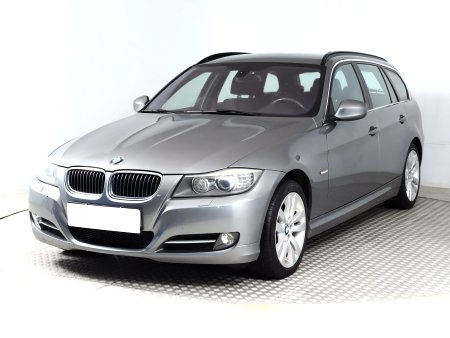 BMW Řada 3, 2010 - pohled č. 3