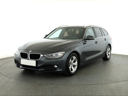 BMW Řada 3, 2013 - pohled č. 3