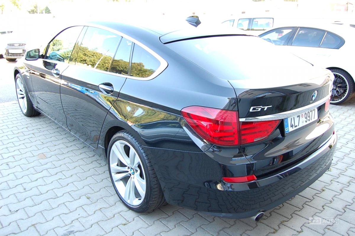 BMW Řada 5, 2011 - pohled č. 2