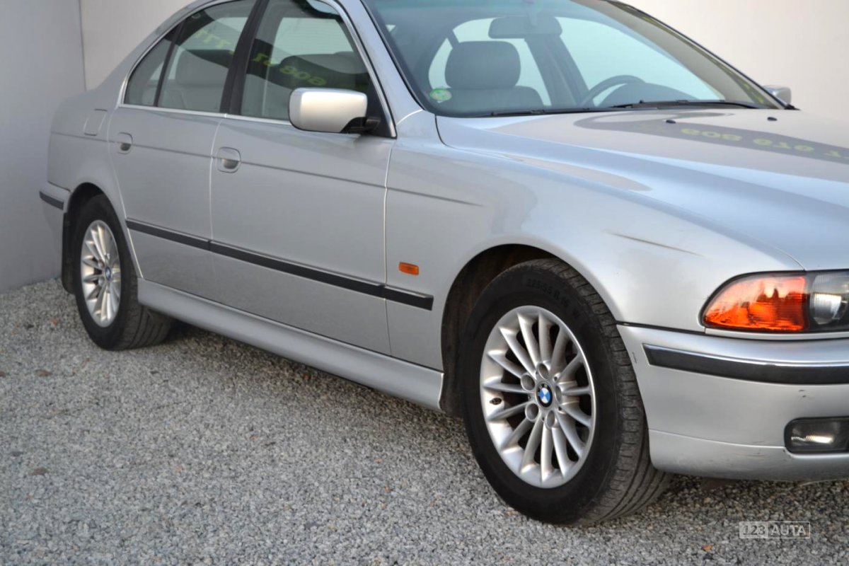 BMW Řada 5, 2000 - pohled č. 9