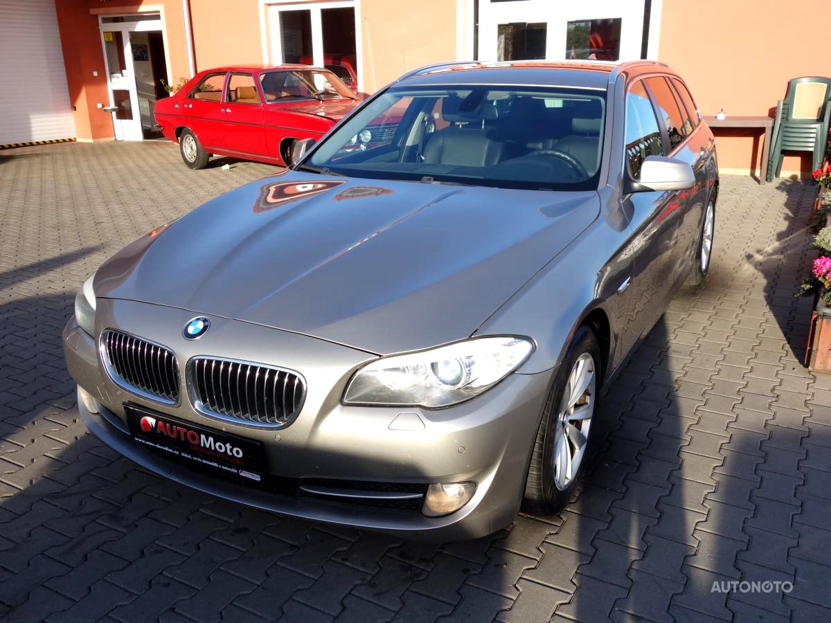 BMW Řada 5, 2010 - pohled č. 2