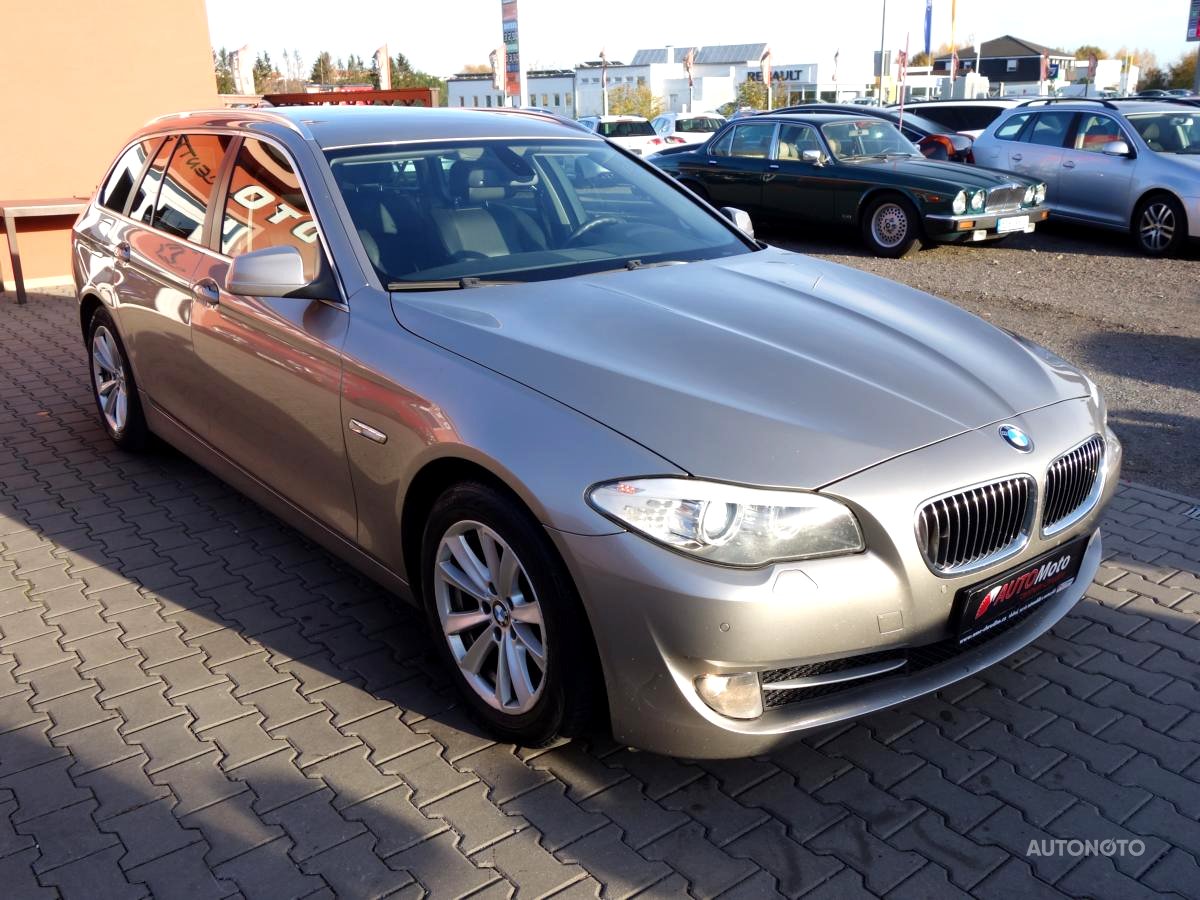 BMW Řada 5, 2010 - pohled č. 3