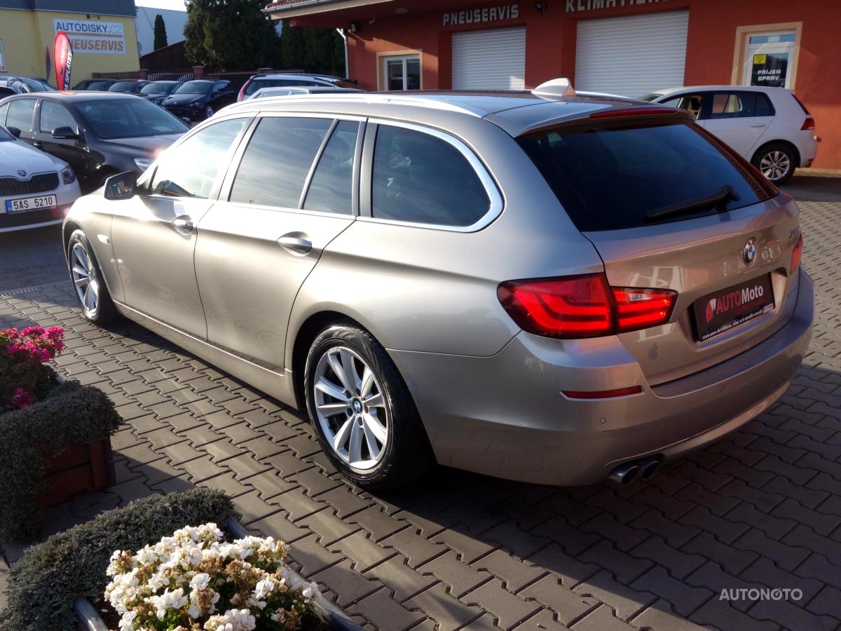 BMW Řada 5, 2010 - pohled č. 5
